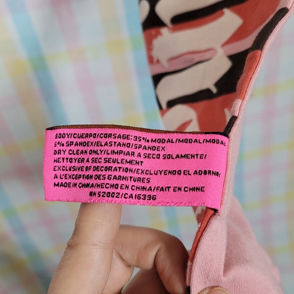 Juicy Couture striped scarf flocked logo - Picture 6 of 6